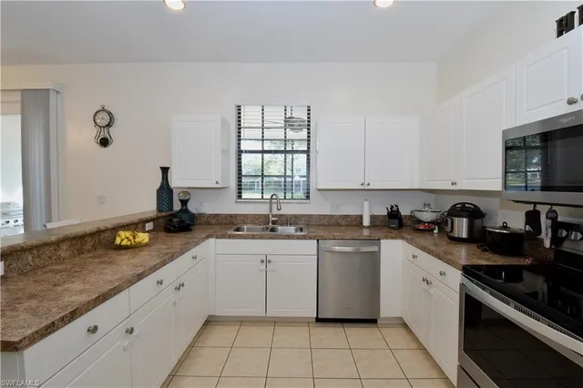 $400,000 | 15151 Summit Pl Circle, Unit 231, Naples, FL 34119