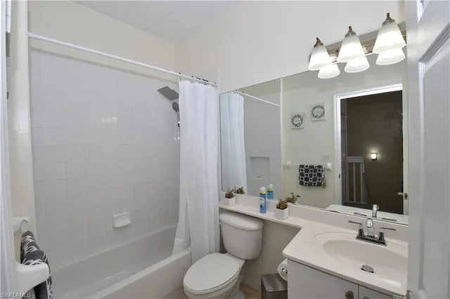 $400,000 | 15151 Summit Pl Circle, Unit 231, Naples, FL 34119