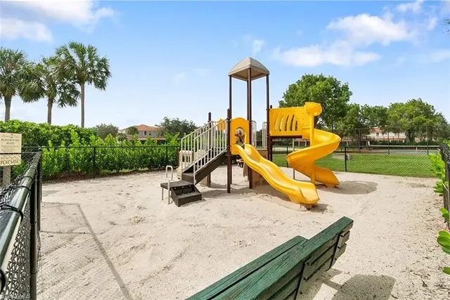 $400,000 | 15151 Summit Pl Circle, Unit 231, Naples, FL 34119