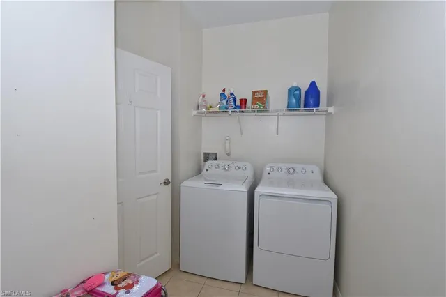 $400,000 | 15151 Summit Pl Circle, Unit 231, Naples, FL 34119