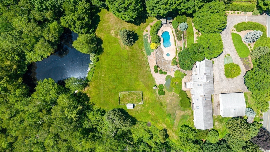 32 Everett Street Sherborn, MA 01770 - Photo 3 of 35