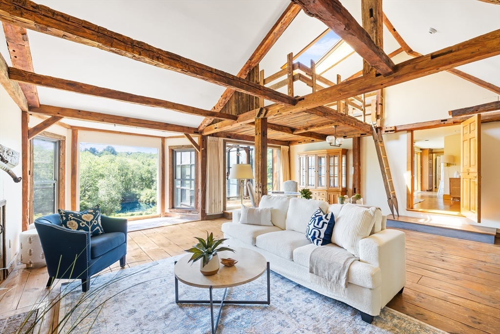 32 Everett Street Sherborn, MA 01770 - Photo 5 of 35