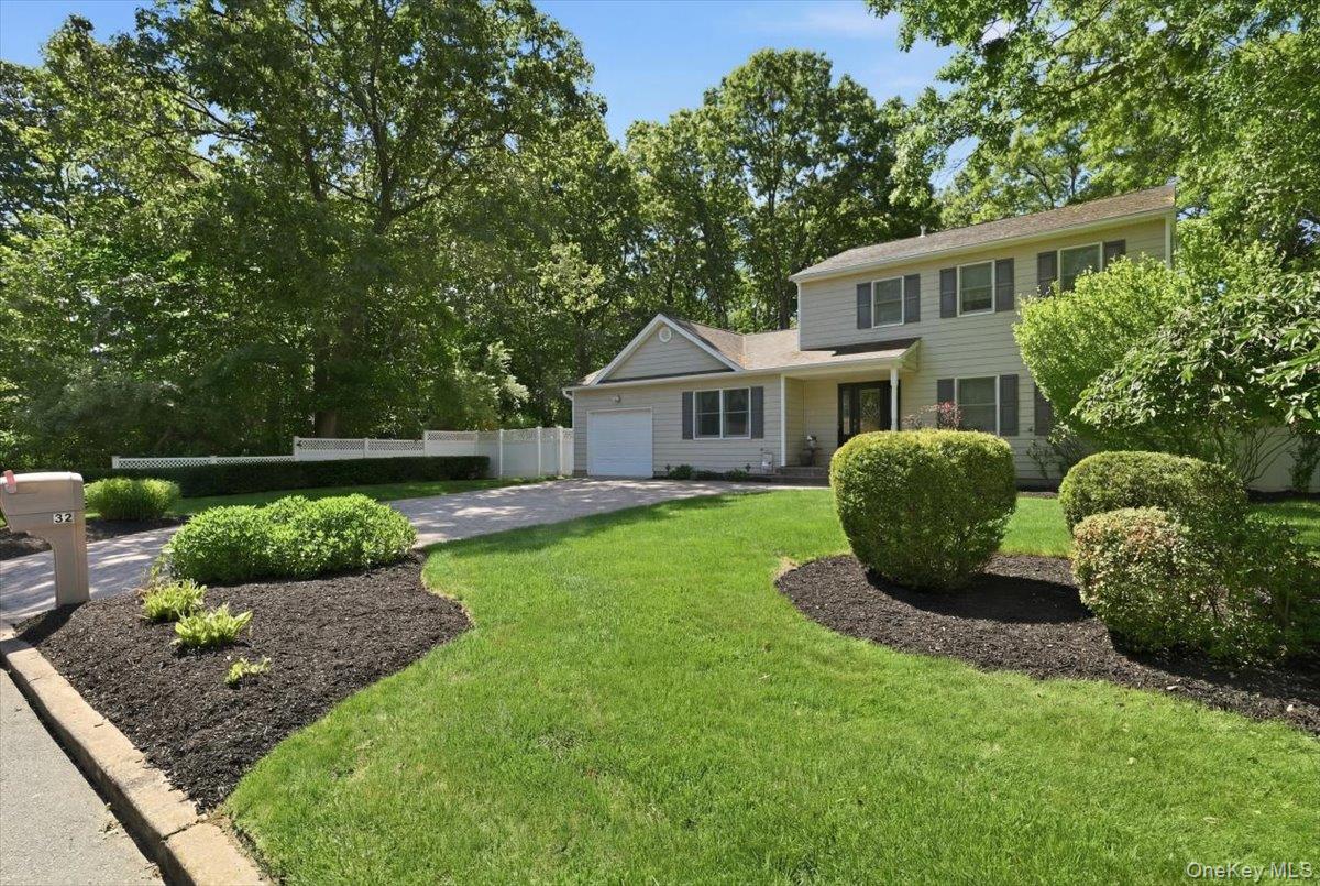 32 Scenic Hills Drive Ridge, NY 11961 - Photo 5 of 39