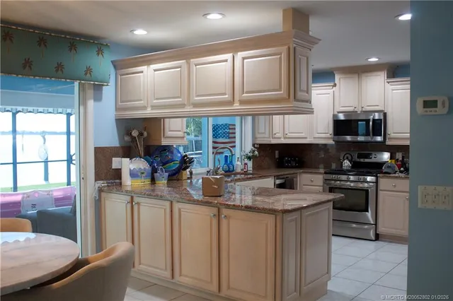 $9,000 | 2744 Howard Creek Lane, Stuart, FL 34994