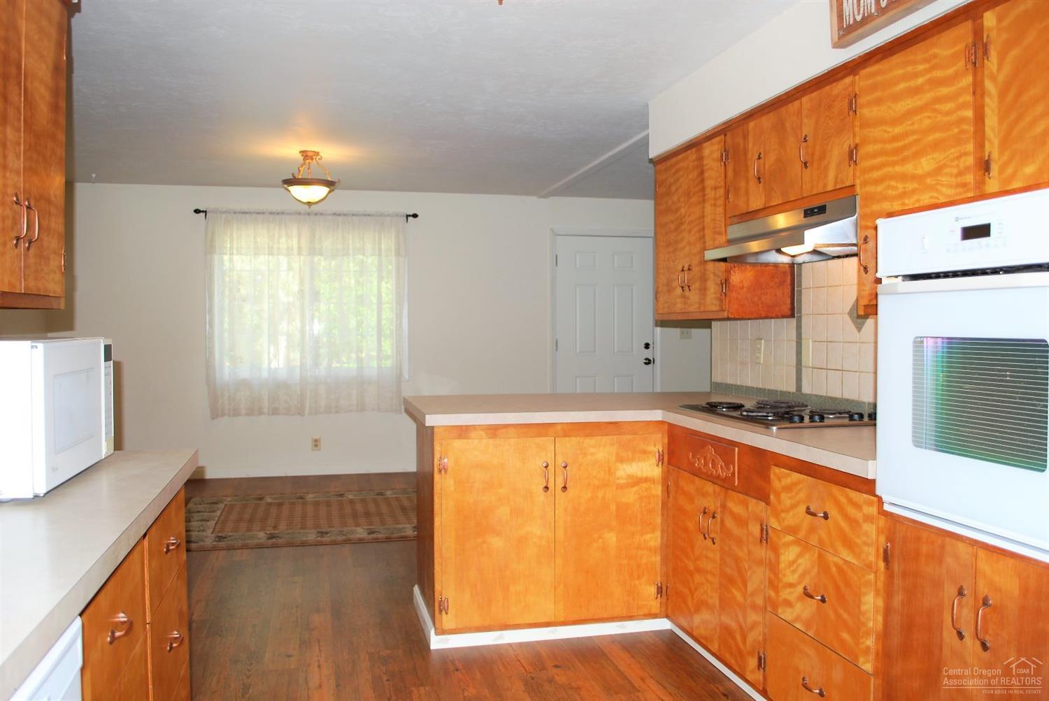 1238 Northeast Jones Road Bend, OR 97701 - Photo 4 of 25 Additional Photo