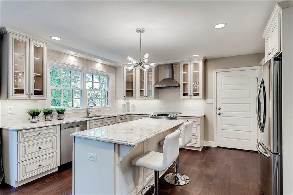 7126 Larkshall Road Indianapolis, IN 46250 - Photo 2 of 44 Gallery Image 2