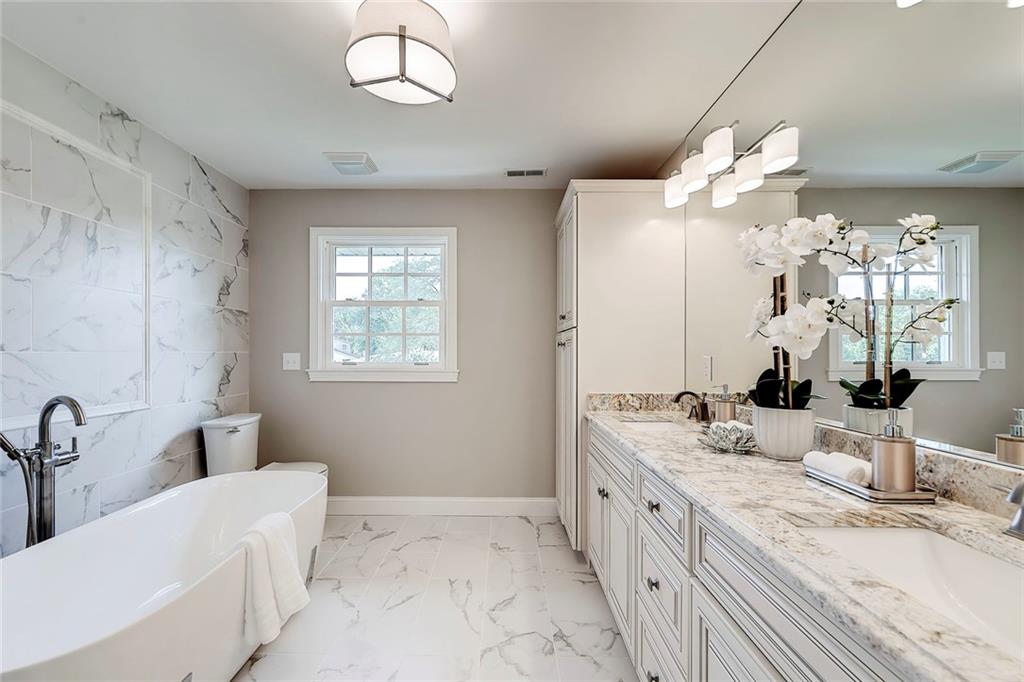 7126 Larkshall Road Indianapolis, IN 46250 - Photo 32 of 44 Gallery Image 32