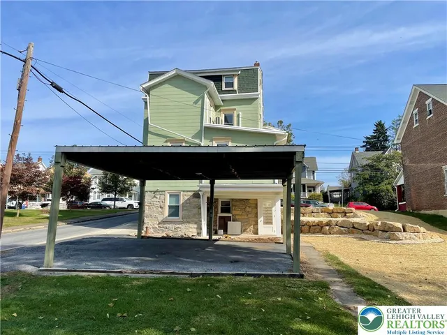 $2,195 | 1124 2nd Street, Unit 1A, Catasauqua, PA 18032