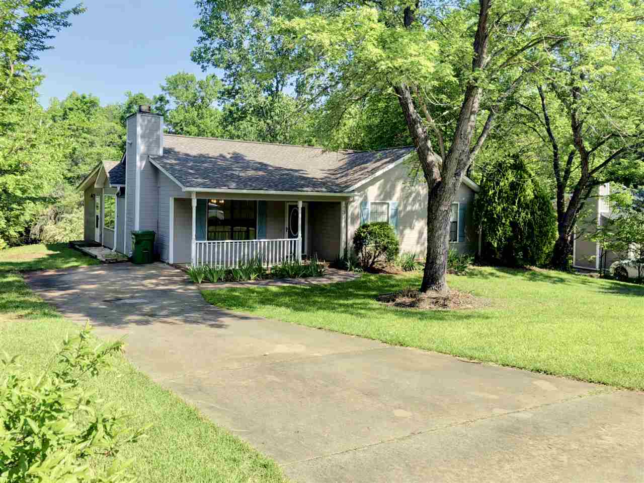 130 Gower Road Spartanburg, SC 29303 - Photo 2 of 20 Gallery Image 2