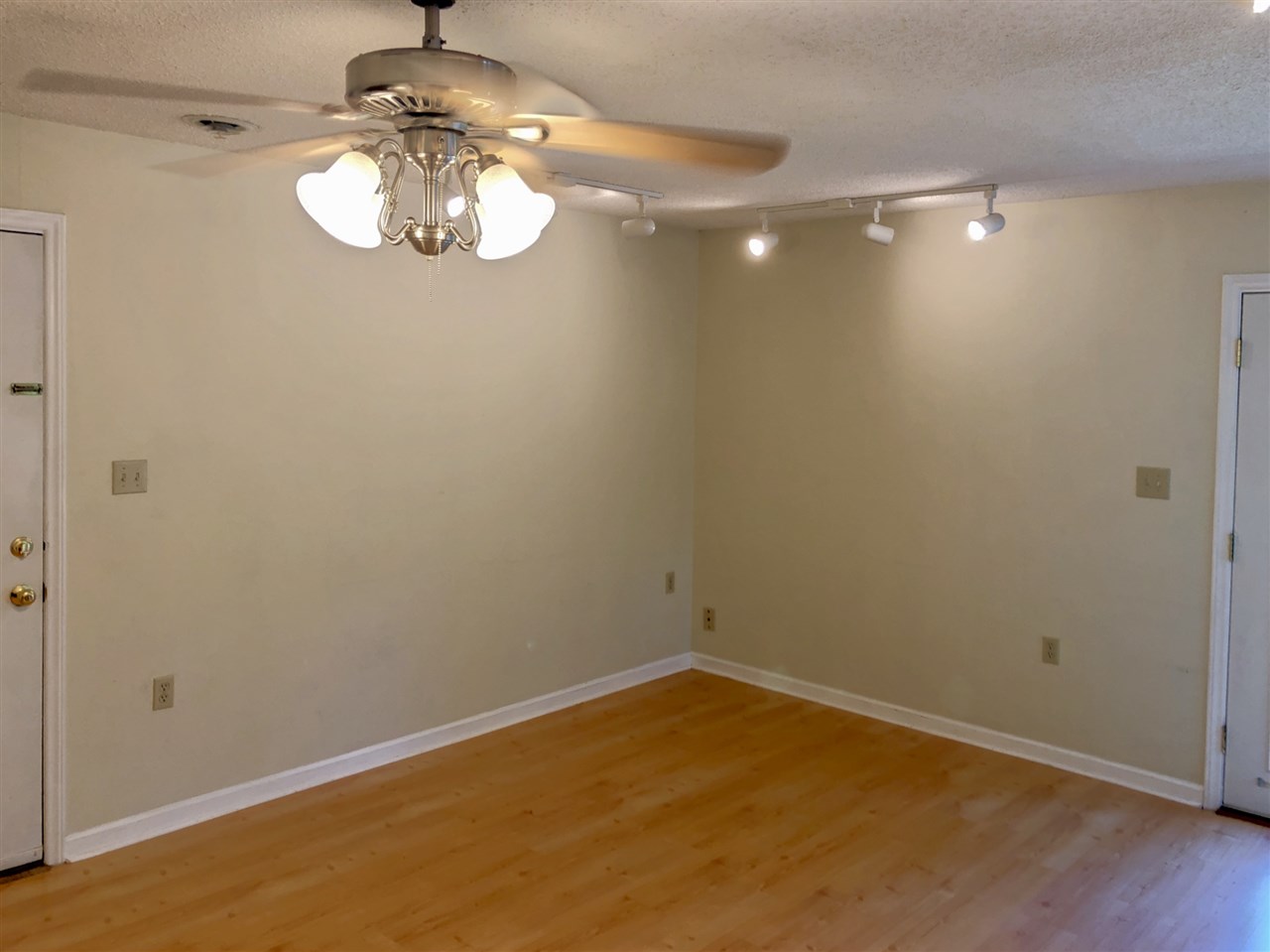 130 Gower Road Spartanburg, SC 29303 - Photo 8 of 20 Gallery Image 8