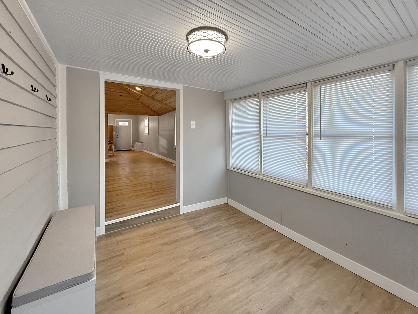 208 Adams Street Ridott, IL 61067 - Photo 3 of 21