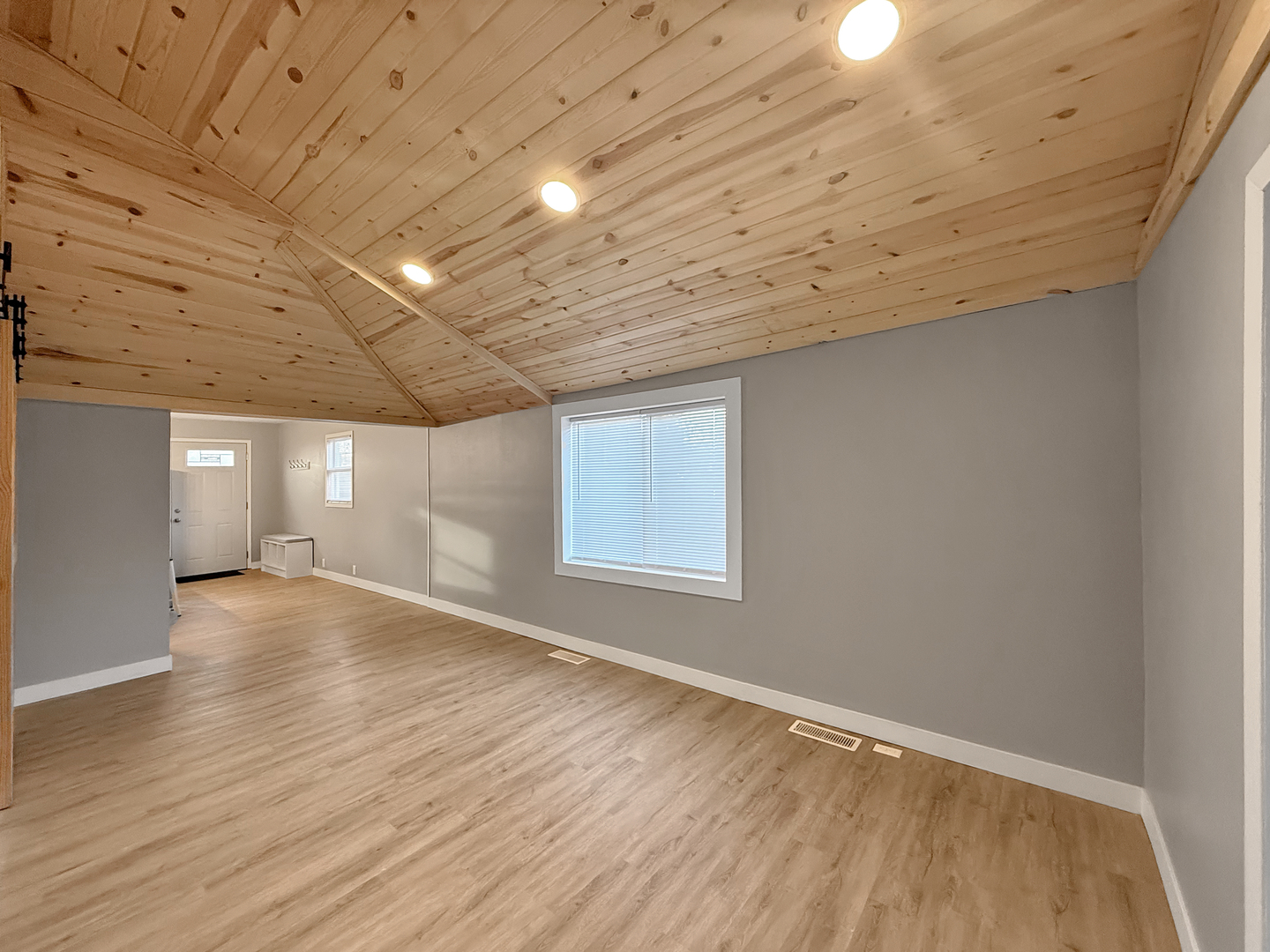 208 Adams Street Ridott, IL 61067 - Photo 8 of 21