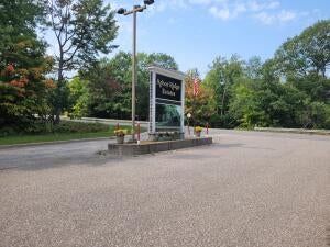 Entrance to Arbor Ridge