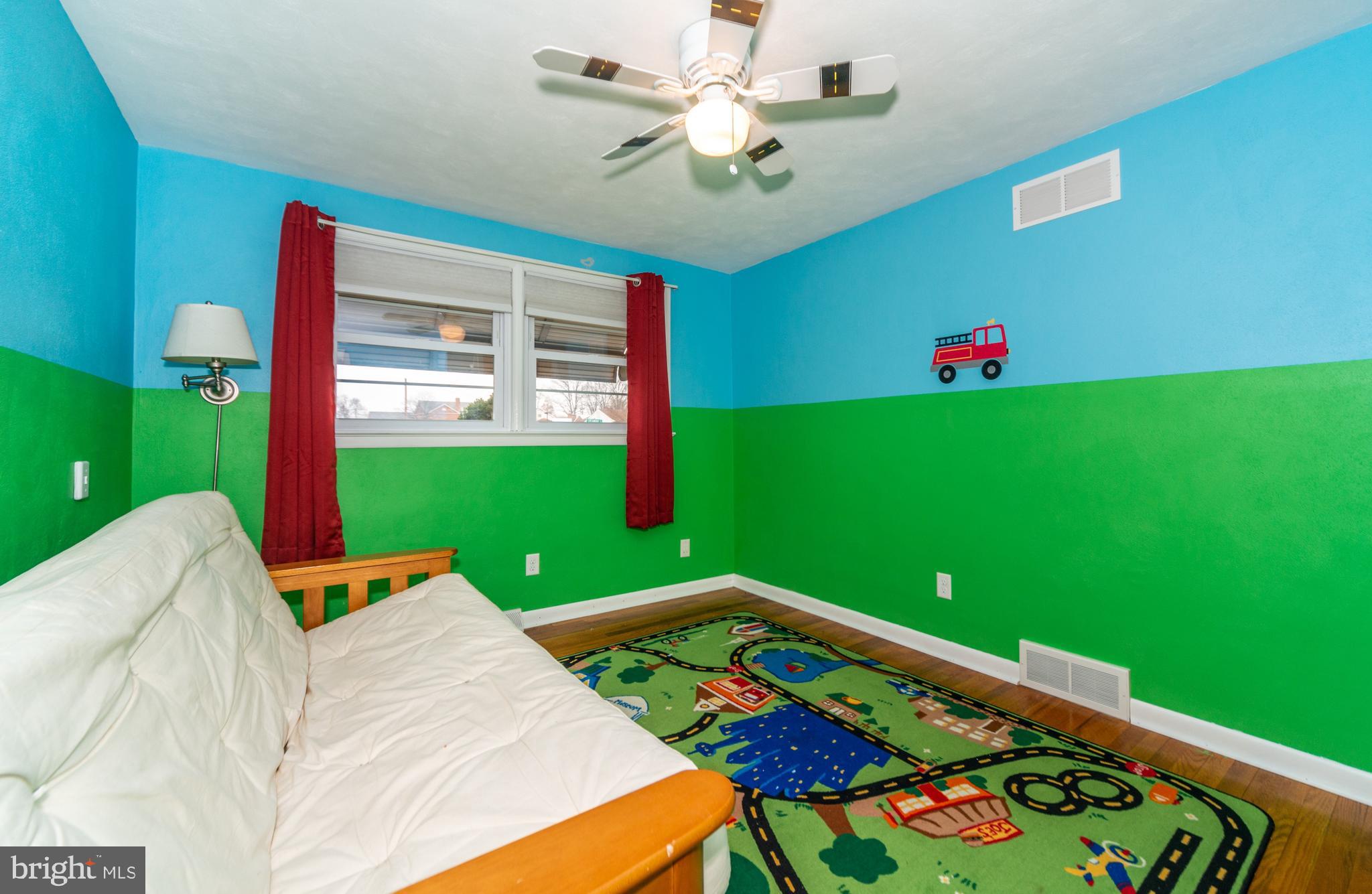 2230 Sycamore Road York, PA 17408 - Photo 20 of 27