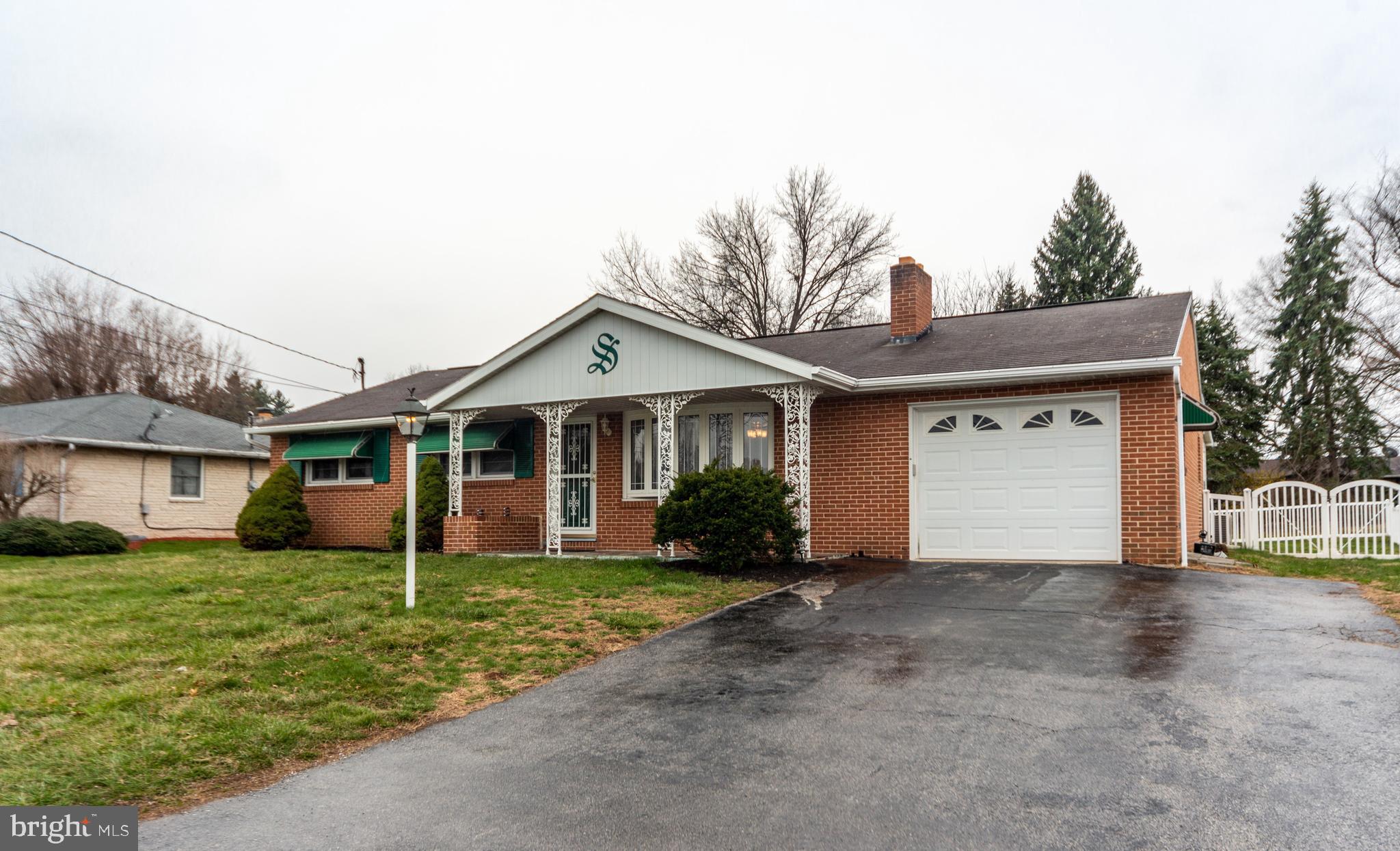 2230 Sycamore Road York, PA 17408 - Photo 3 of 27