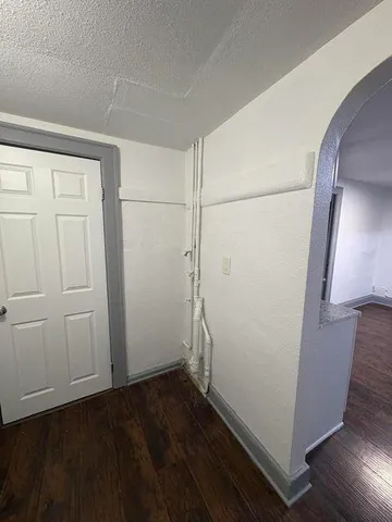 $1,050 | 1941 South Winona Lane, Unit LOWR, Milwaukee, WI 53204