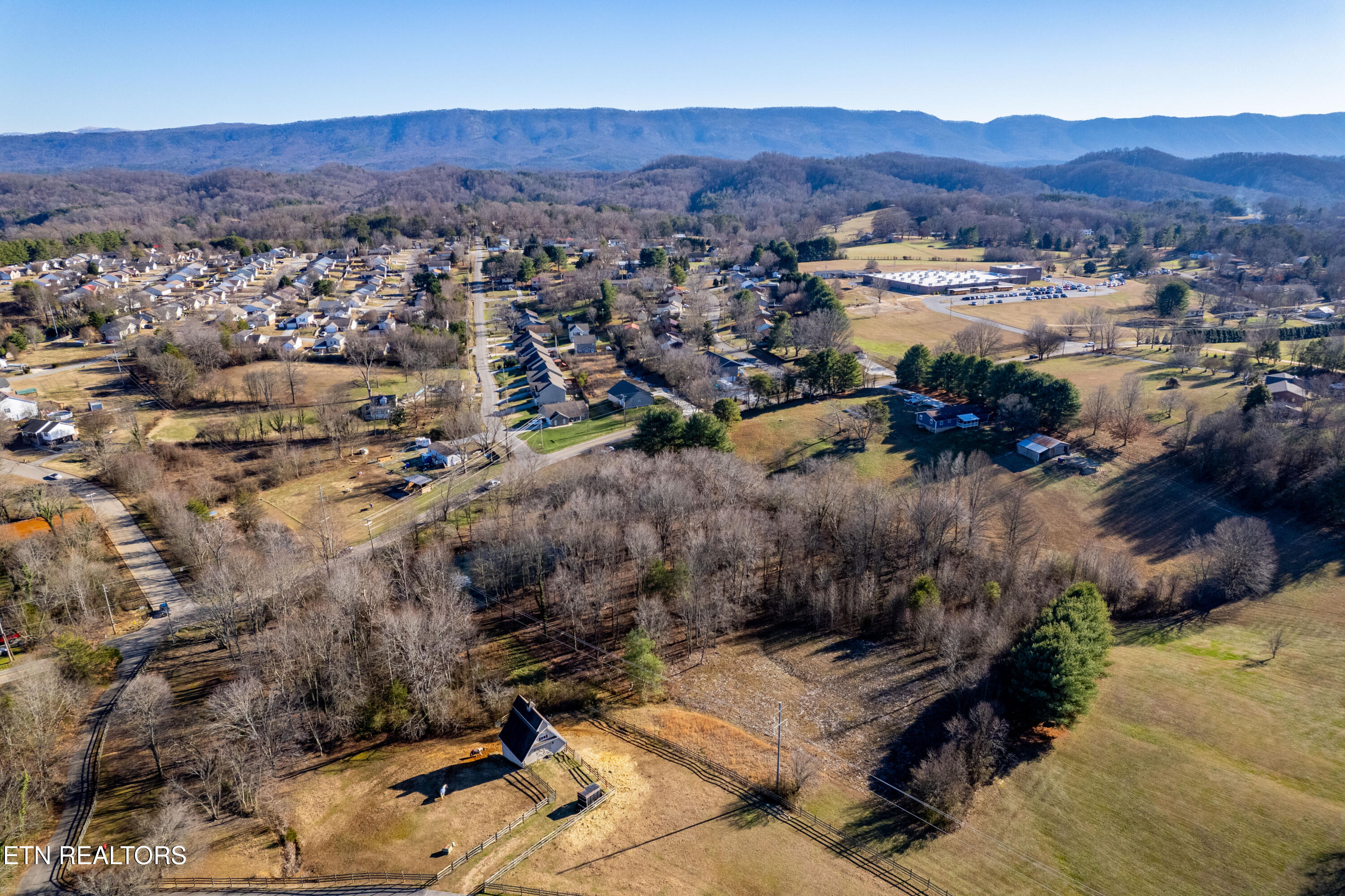 3045 Montvale Road Maryville, TN 37803 - Photo 21 of 23 3405MontvaleRd-26