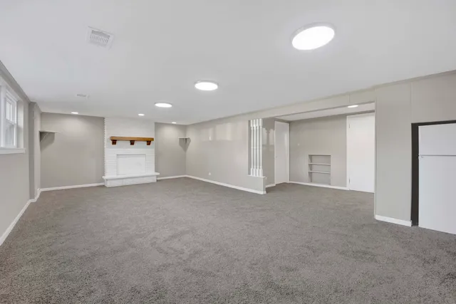 a view of empty room