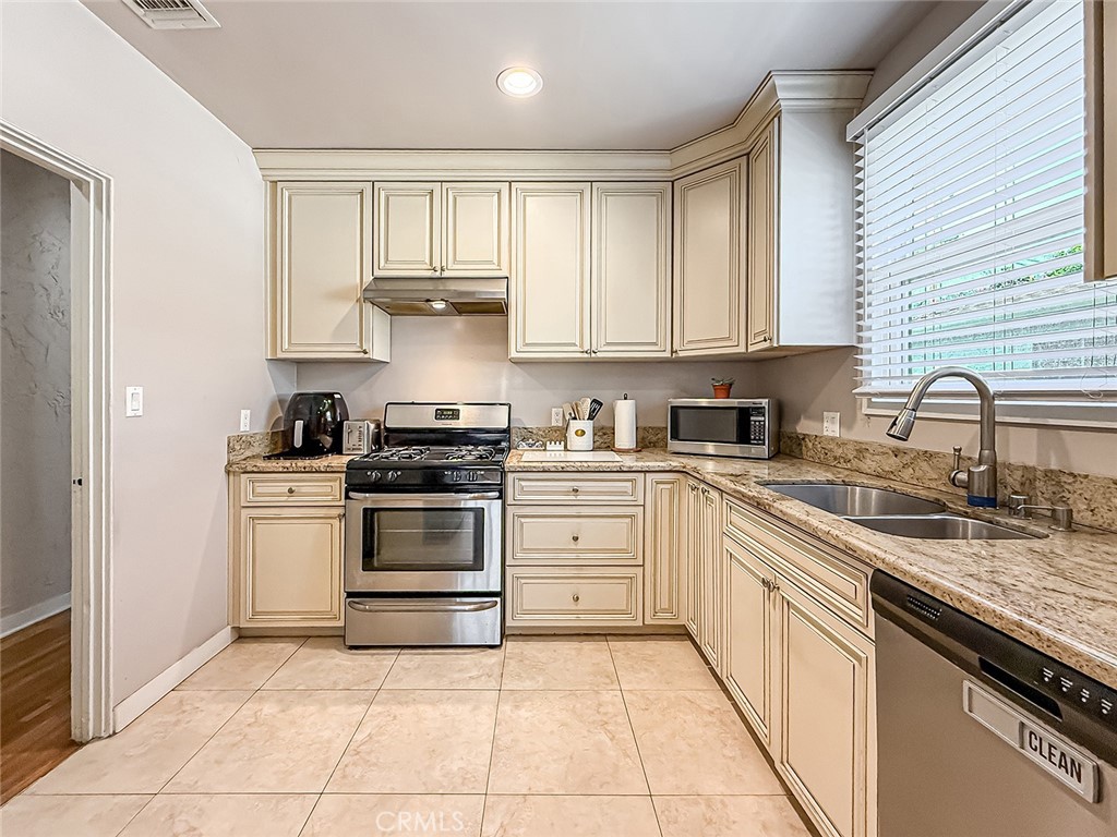 1817 Elm Street Alhambra, CA 91803 - Photo 25 of 61