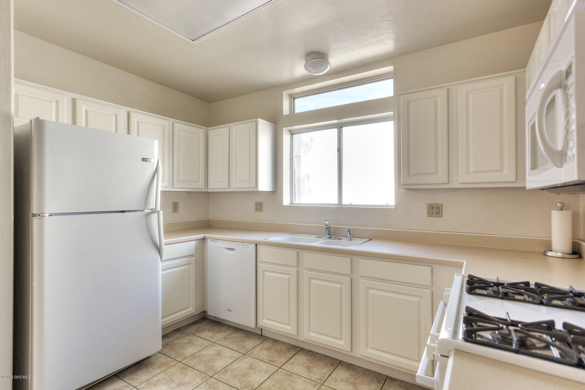 1656 North Rio Mayo Green Valley, AZ 85614 - Photo 10 of 22 Gallery Image 10