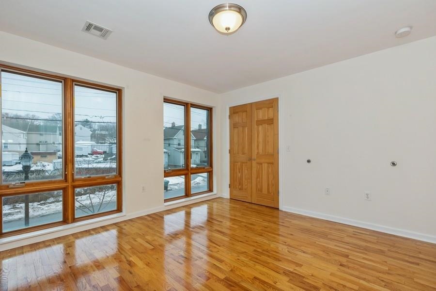 17 Meadow Road, Unit 306 Rutherford, NJ 07070 - Photo 11 of 19