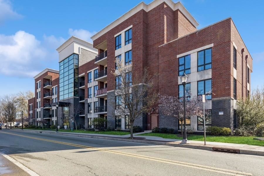 17 Meadow Road, Unit 306 Rutherford, NJ 07070 - Photo 14 of 19