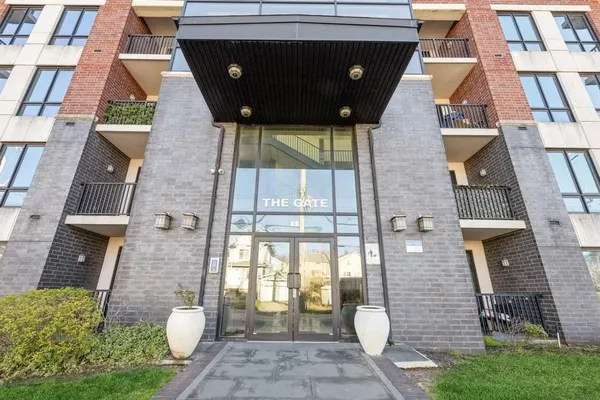 $2,800 | 17 Meadow Road, Unit 306, Rutherford, NJ 07070