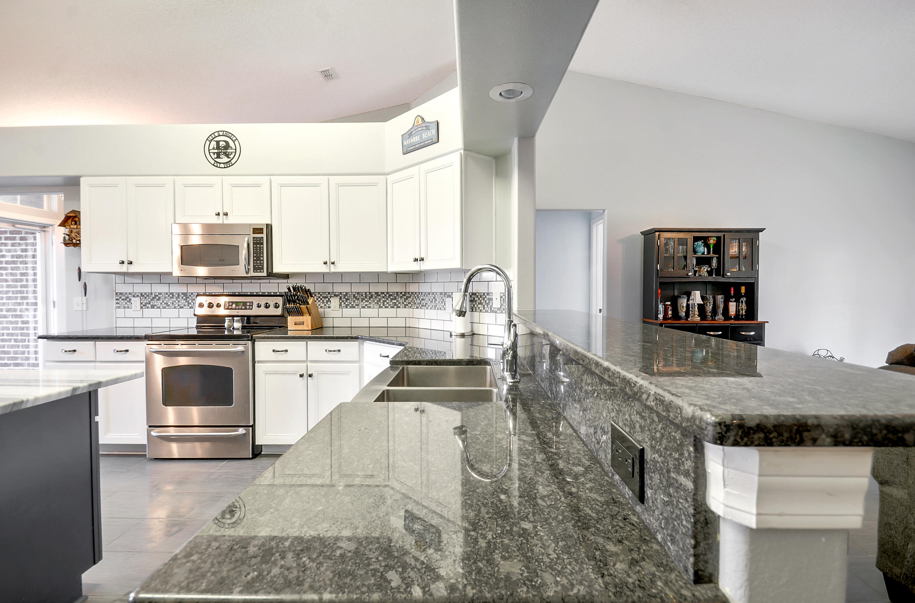 2664 Lincoln Road Navarre, FL 32566 - Photo 14 of 54 Gallery Image 14
