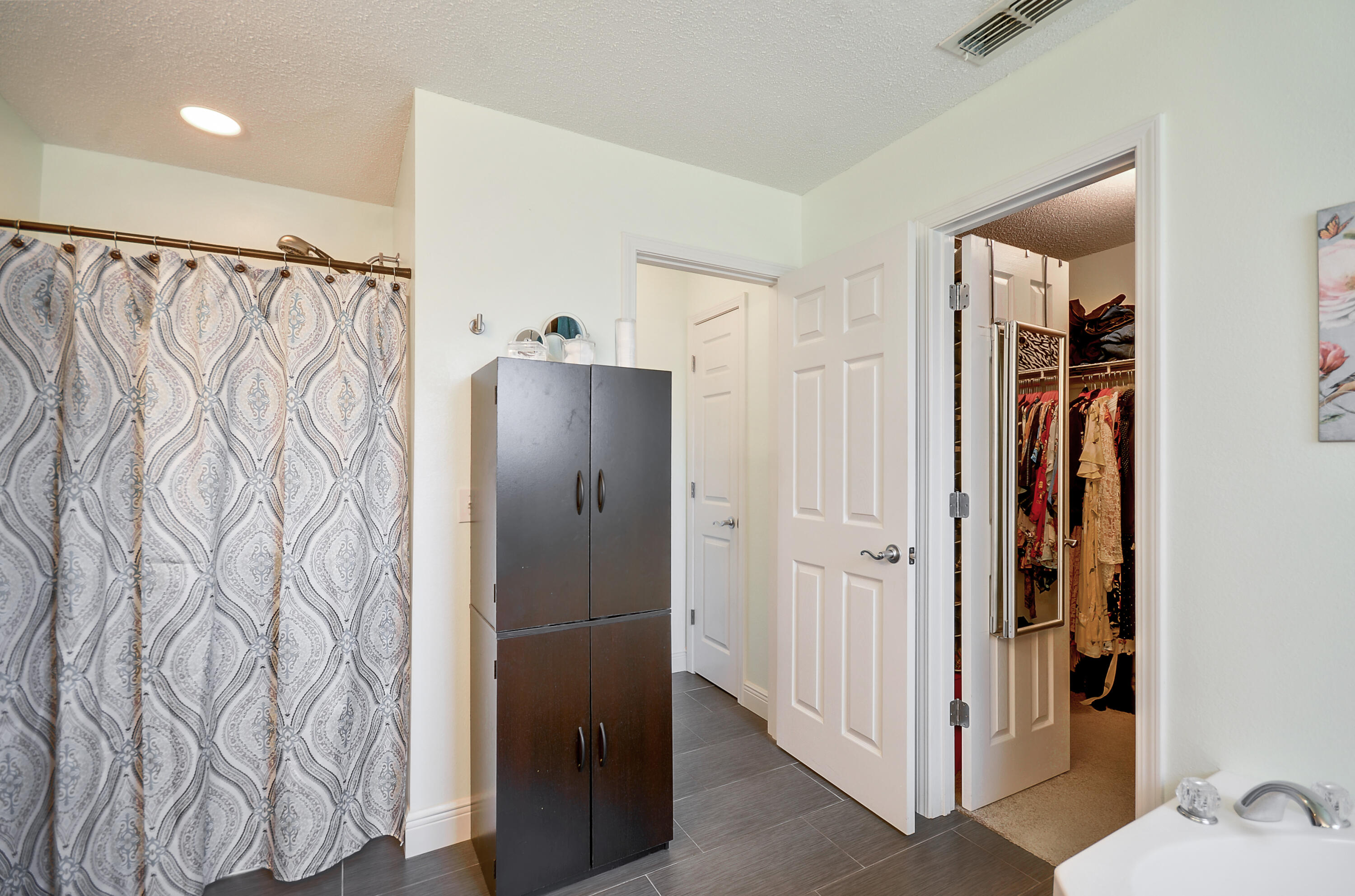 2664 Lincoln Road Navarre, FL 32566 - Photo 31 of 54 Gallery Image 31