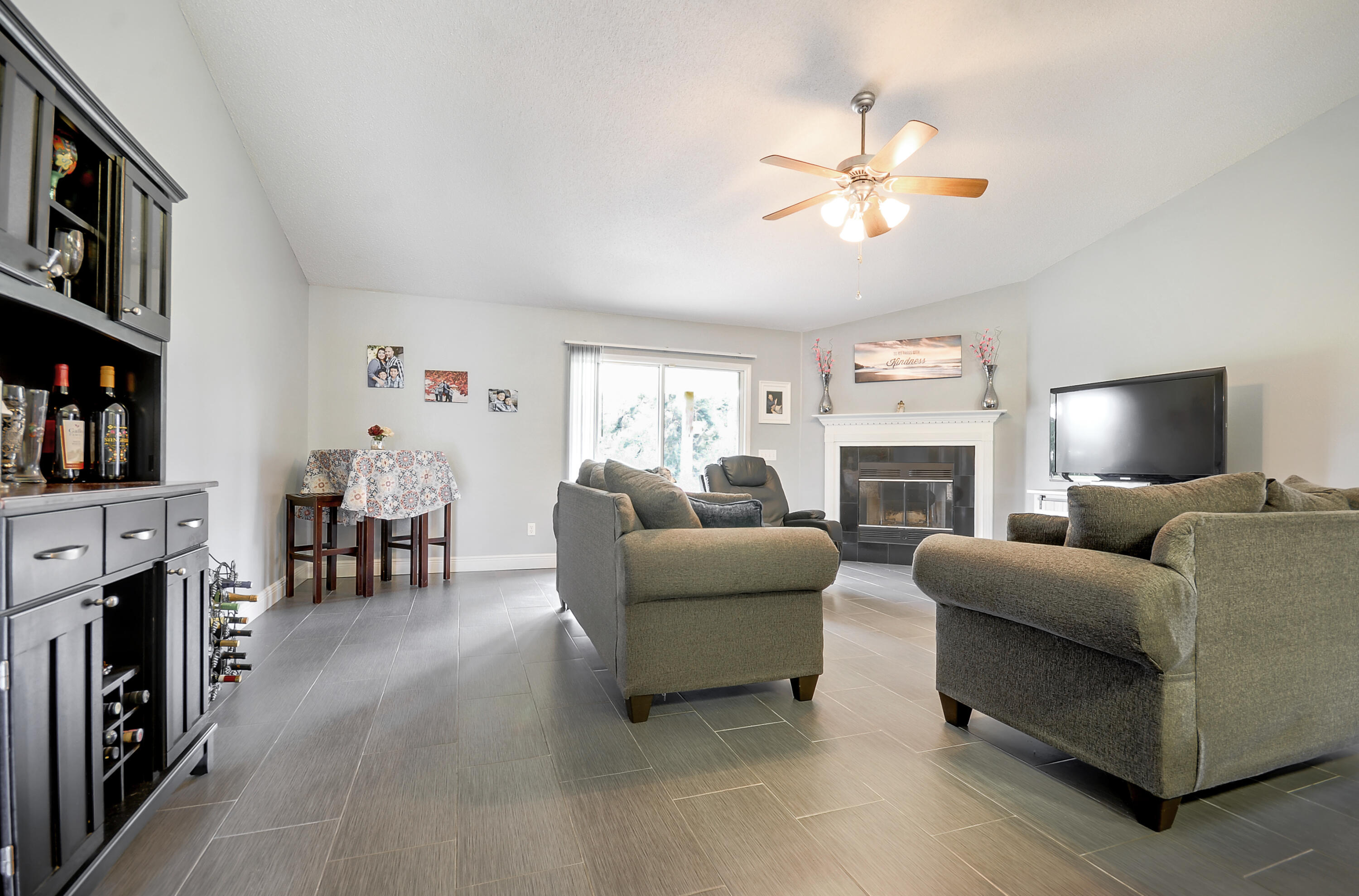 2664 Lincoln Road Navarre, FL 32566 - Photo 10 of 54 Gallery Image 10