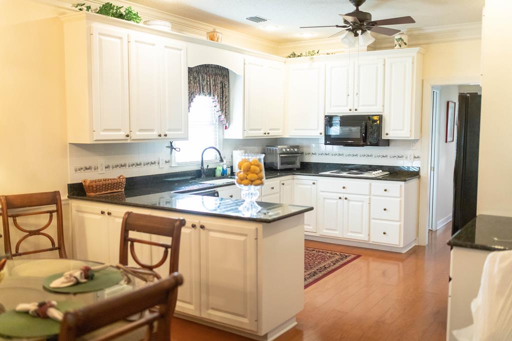 1054 Ridge Road Valdosta, GA 31605 - Photo 9 of 53 Gallery Image 9