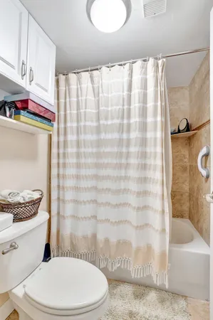 $2,150 | 103 Yacht Club Way, Unit 206, Hypoluxo, FL 33462