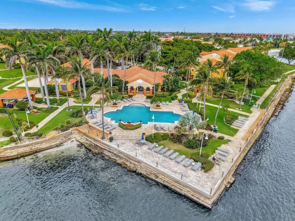 $2,150 | 103 Yacht Club Way, Unit 206, Hypoluxo, FL 33462