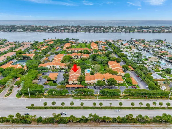$2,150 | 103 Yacht Club Way, Unit 206, Hypoluxo, FL 33462