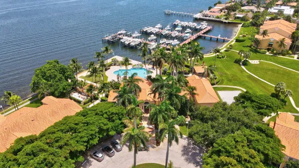 $2,150 | 103 Yacht Club Way, Unit 206, Hypoluxo, FL 33462