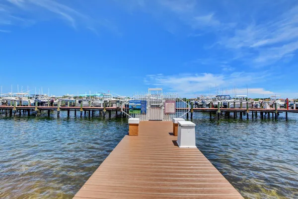 $2,150 | 103 Yacht Club Way, Unit 206, Hypoluxo, FL 33462