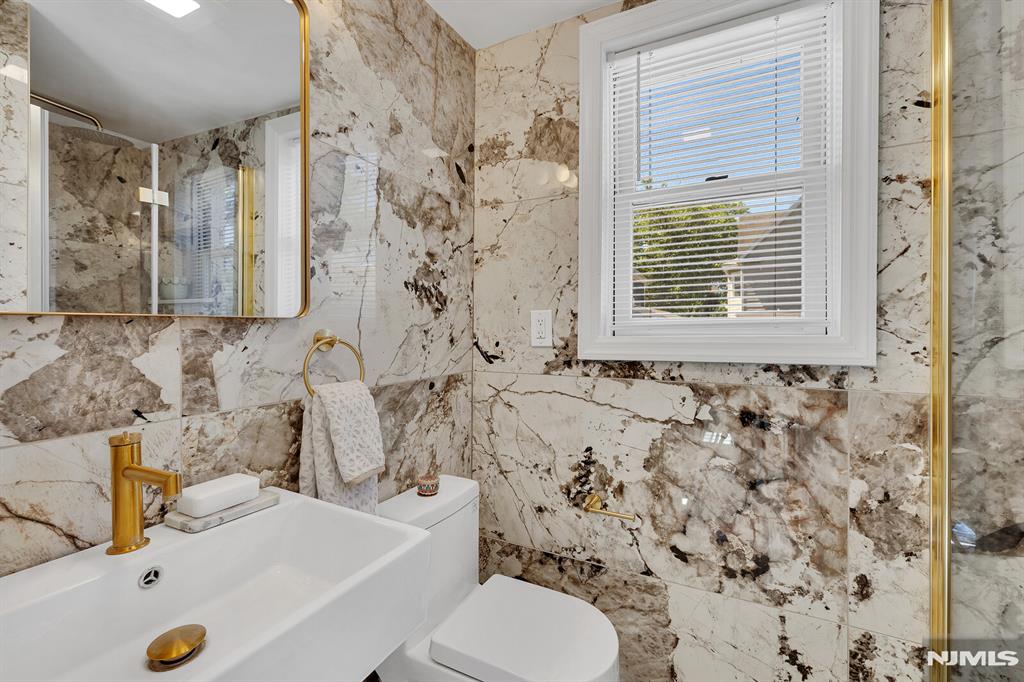 25 Riverview Avenue Rutherford, NJ 07070 - Photo 27 of 50