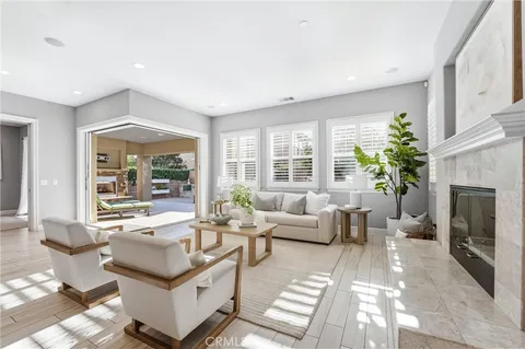 $3,149,000 | 17491 Oakbluffs Lane, Huntington Beach, CA 92649