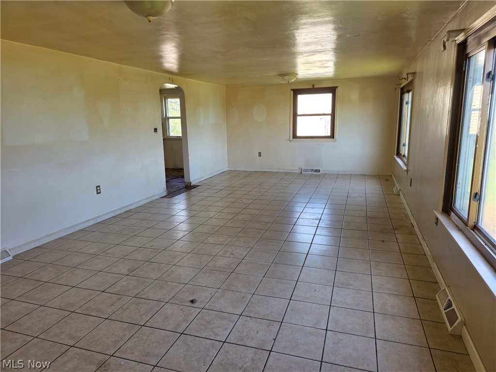 5491 Bye Road East Palestine, OH 44413 - Photo 2 of 10