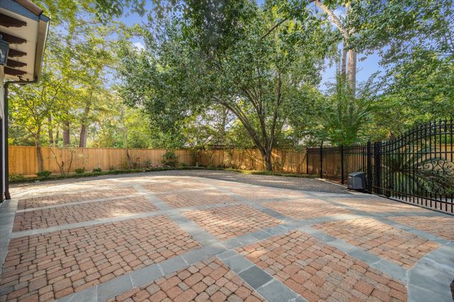 a view of outdoor space