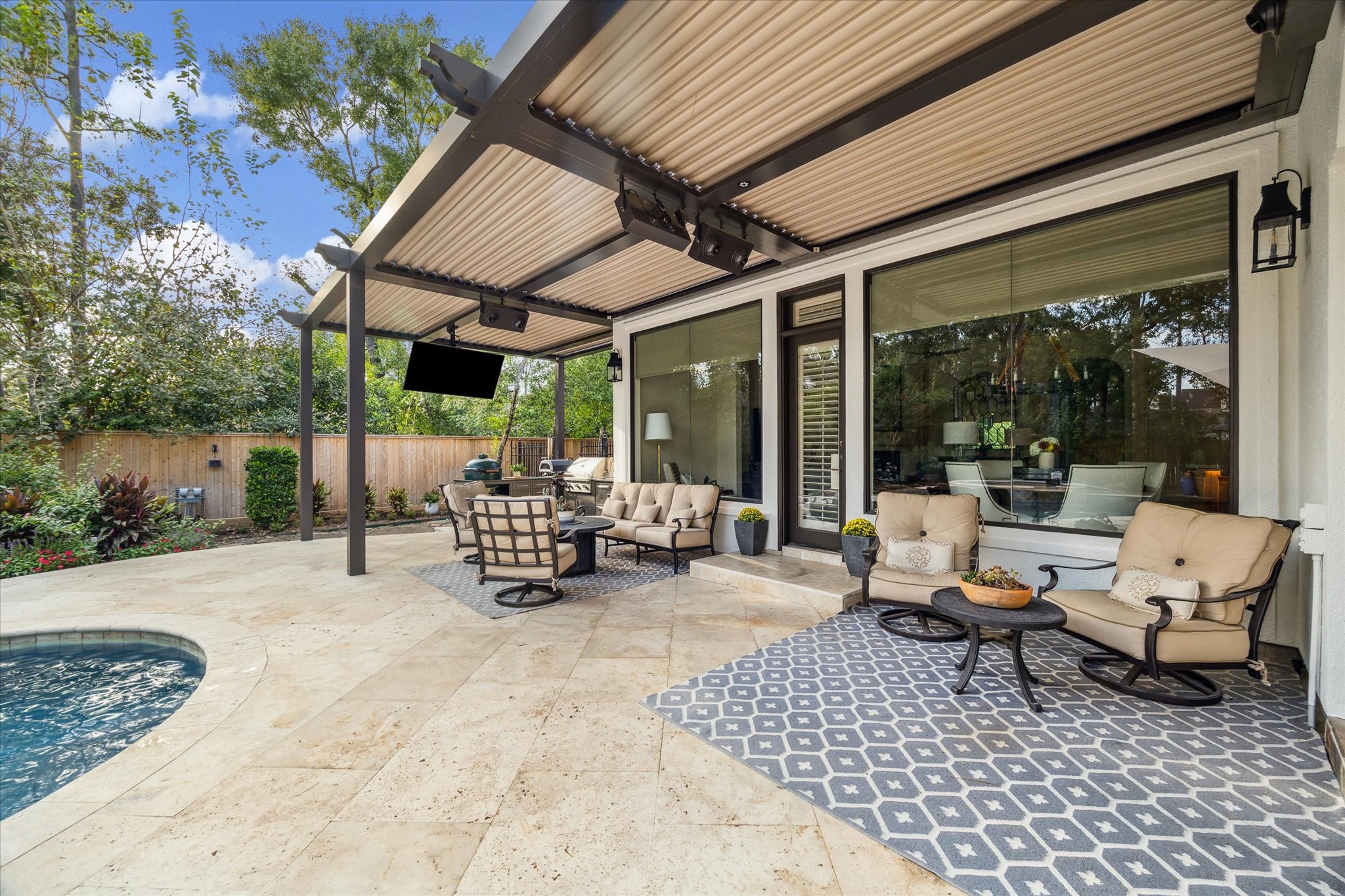 11607 Barazi Oaks Court Houston, TX 77024 - Photo 41 of 43 a view of outdoor space