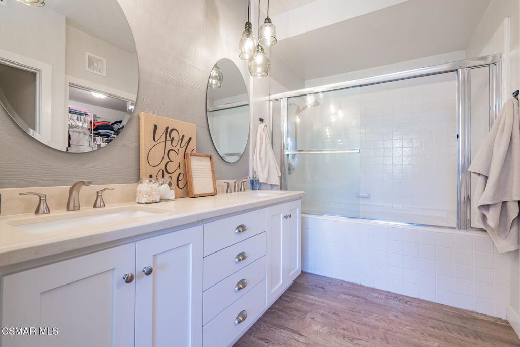 264 Ridgeton Lane, Unit D Simi Valley, CA 93065 - Photo 13 of 33