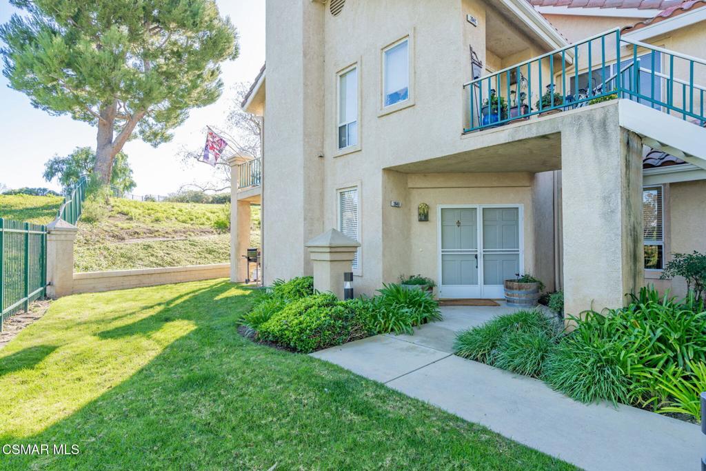264 Ridgeton Lane, Unit D Simi Valley, CA 93065 - Photo 26 of 33