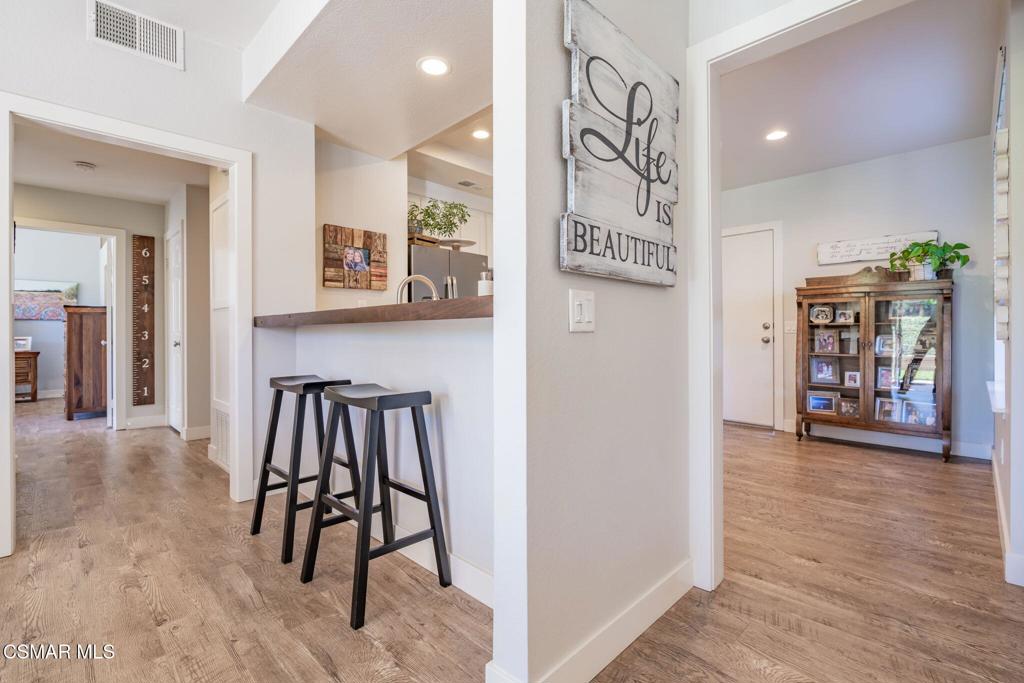 264 Ridgeton Lane, Unit D Simi Valley, CA 93065 - Photo 9 of 33