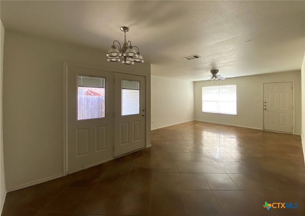 6408 Temora Loop, Unit B Killeen, TX 76549 - Photo 5 of 12