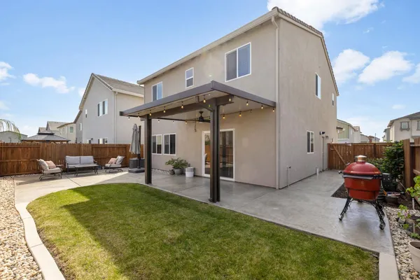 $585,000 | 4041 Trailblazer Loop, Roseville, CA 95747
