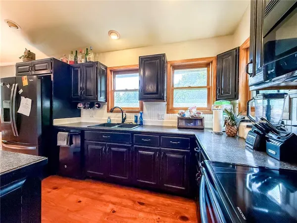 $355,000 | 201 Scaramucci Road, Pittsburg, KS 66762