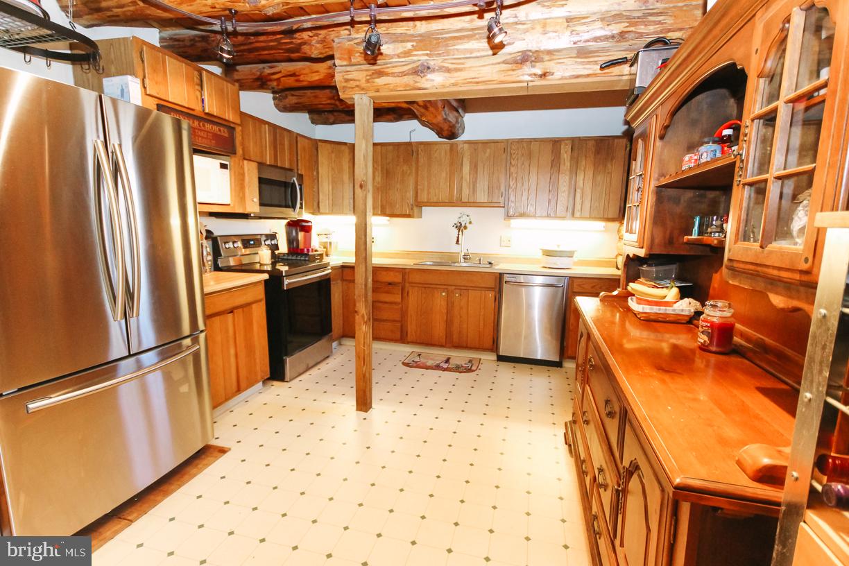 511 Mengus Mill Road Littlestown, PA 17340 - Photo 8 of 29