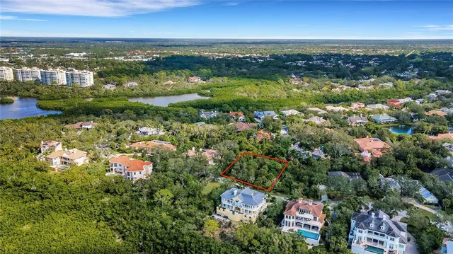 $750,000 | 147 Osprey Point Drive, Osprey, FL 34229