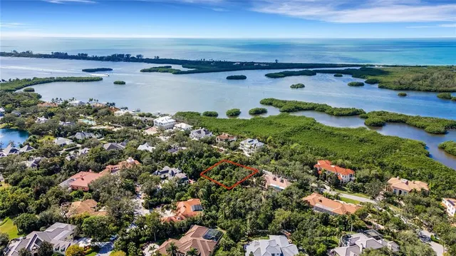 $750,000 | 147 Osprey Point Drive, Osprey, FL 34229